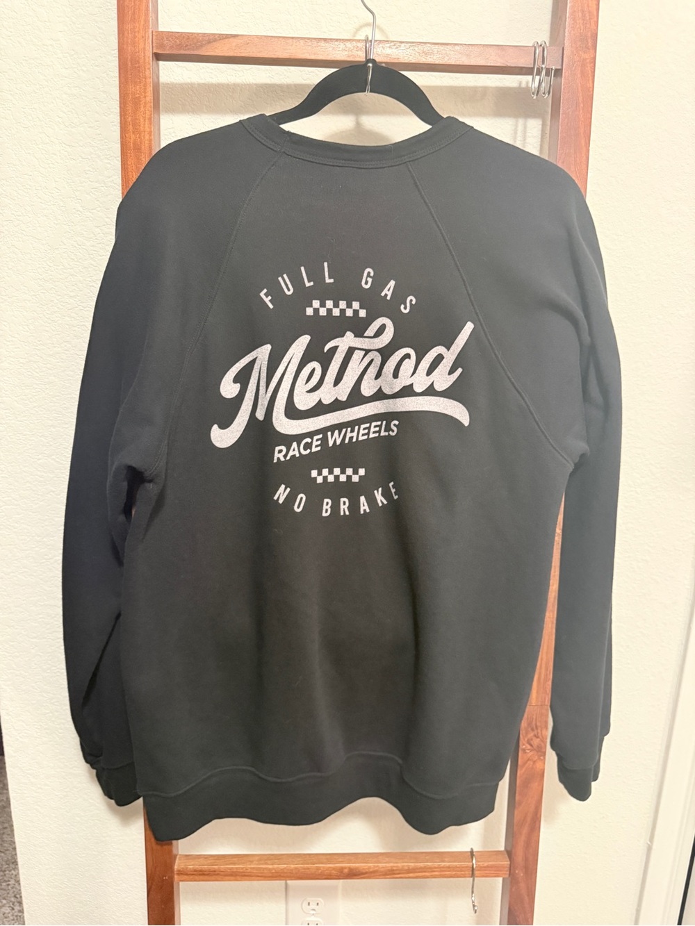 Method Race Wheels Men's Black Crewneck Sweater Size XL - Picture 3 of 6